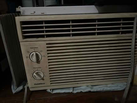 Photo of free window AC unit 5,000 BTU (Crown Heights) #2