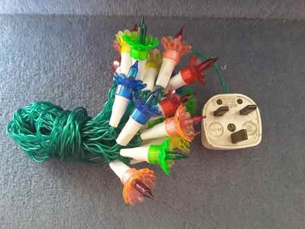 Photo of free Christmas lights not working (HP13 near railway station) #1