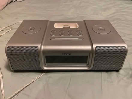 Photo of free iHome (North Seattle) #1