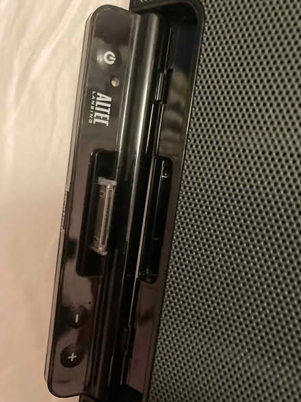 Photo of free Altec iPhone 4 speakers (WR14 Link Top) #3