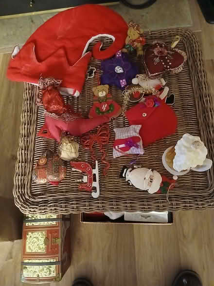 Photo of free Christmas things (East side Burlington) #2