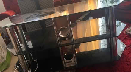 Photo of free TV stand, good condition (M33) #1