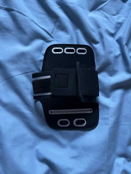 Photo of free Running arm band (SE10) #2