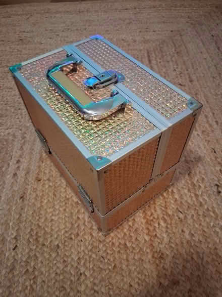 Photo of free Pink shiny make-up box case used (Hitchin SG5) #4