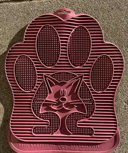 Photo of free Paw Cleaning Cat Litter Mat (West San Jose 95128) #1