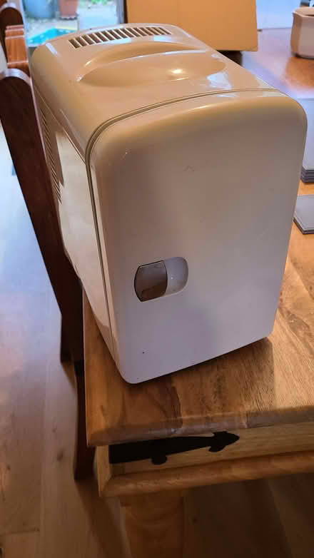 Photo of free Mini fridge (Curbridge OX29) #1