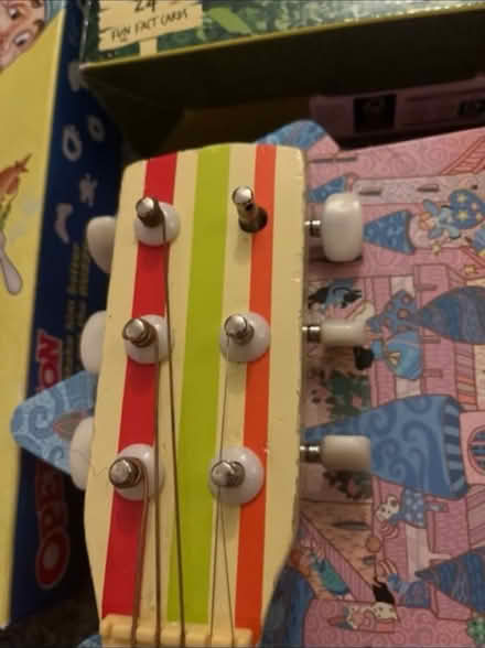 Photo of free Guitar, game and puzzles (Cannonmills EH7) #4