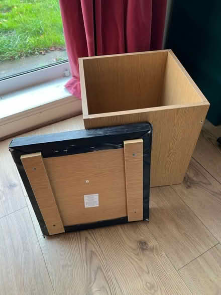 Photo of free 4 x storage seats (Leeds LS6) #2