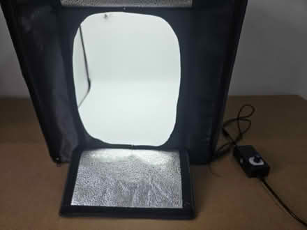 Photo of free Photo box (Freehold LA1) #3