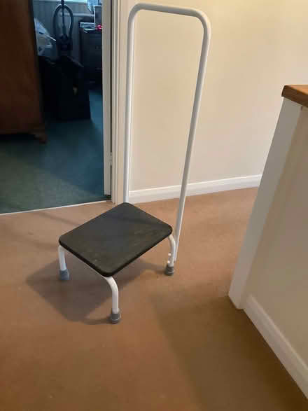 Photo of free Bath safety step (LU2) #1