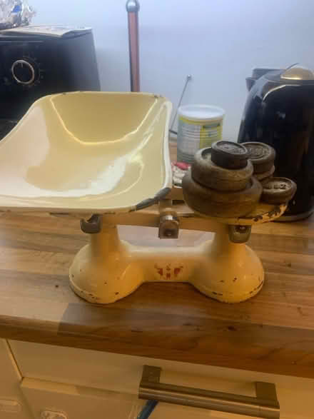 Photo of free Vintage weighing scales (Baguley M23) #1
