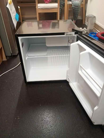 Photo of free Medium sized fridge (Goodmayes IG3) #1