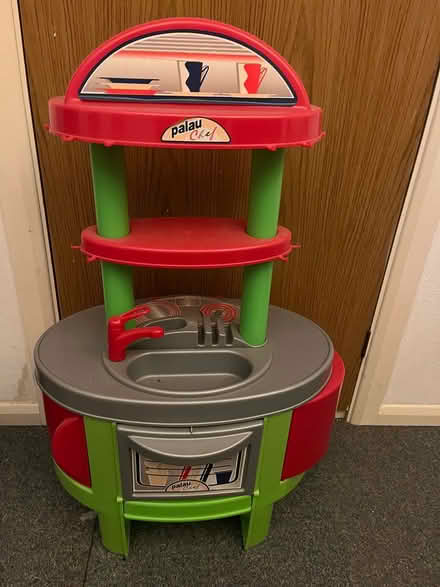 Photo of free Kids play kitchen (Shefford) #2