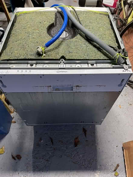 Photo of free Integrated (built-in) dishwasher (fits in kitchen unit) (Meal Bank LA8) #1