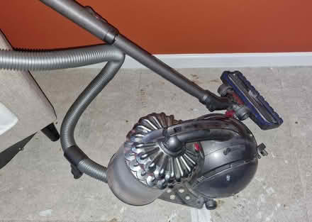 Photo of free Dyson DC54 vacuum cleaner (Lewisham SE13) #1