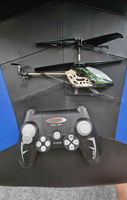 Photo of free RC helicopter (Birmingham B15) #1