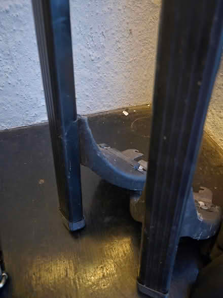 Photo of free Exodus Halfords roof rails ASTRA (BS5) #1