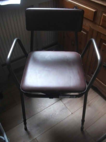 Photo of free Commode (Crewe) #1