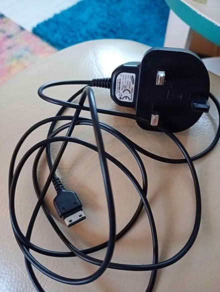 Photo of free Old Samsung phone charger (Temple Cowley OX4) #1