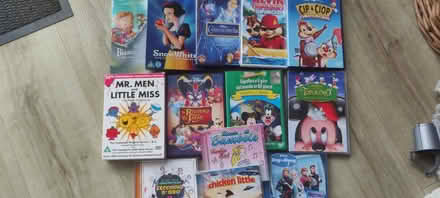 Photo of free A bundle of DVDs and CD in English and Italian (Milton OX13) #1