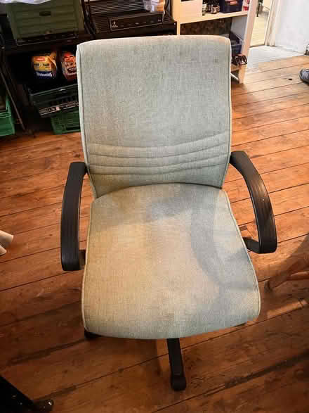 Photo of free Office chair - Hanger - White Poof (6A Grange Road EH9) #1