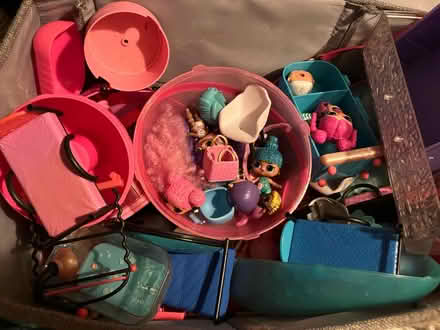 Photo of free LOL toys dolls, house accessories (ME1) #1