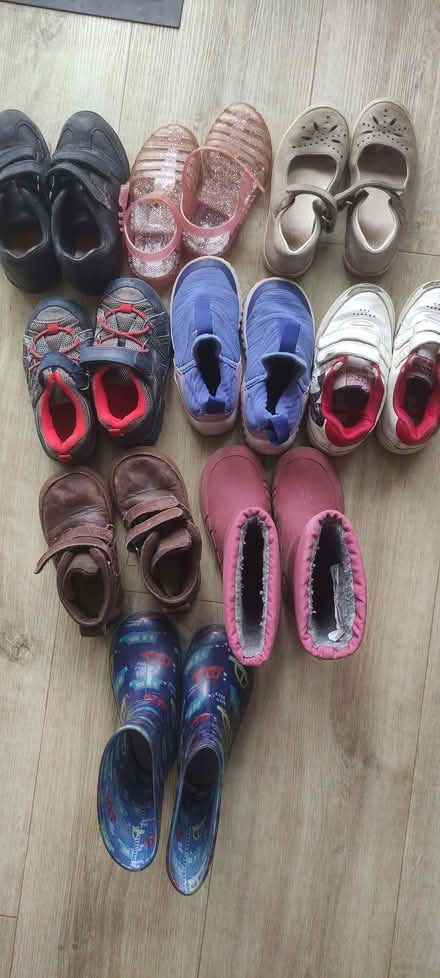 Photo of free Kids shoes and wellies (Milton OX13) #1