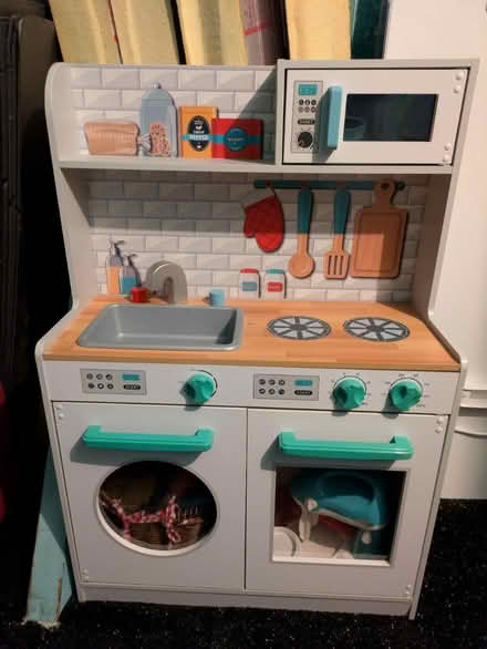Photo of free Toy kitchen and accessories (Chatham ME5) #1
