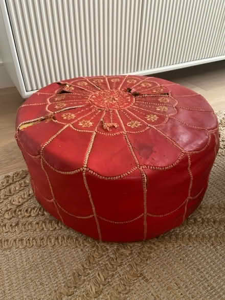 Photo of free Pouffe (St Margarets TW1) #1