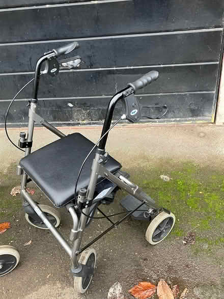 Photo of free Four wheel Stroller Hanwell (Hanwell, Poets Corner Area) #1