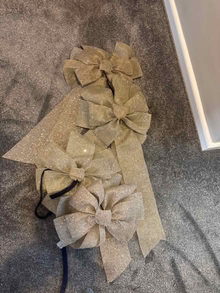 Photo of free 4 large festive bows (UpperHale GU9) #1