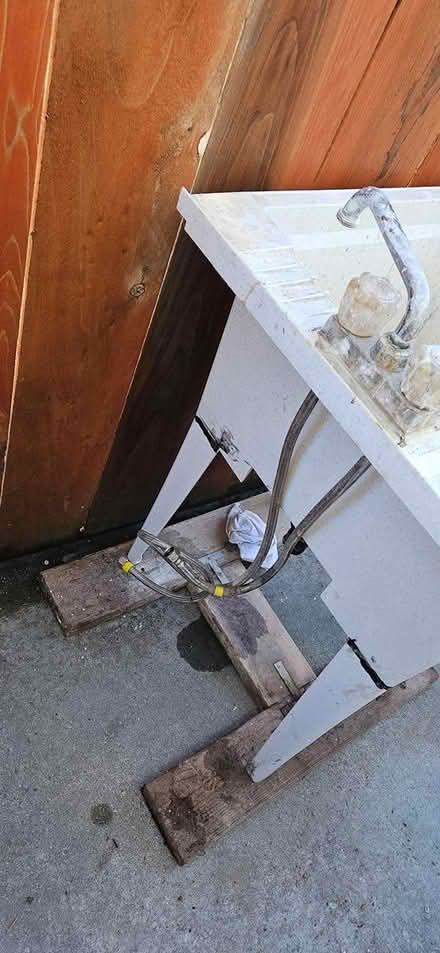 Photo of free Utility sink (Santa cruz, westside) #1