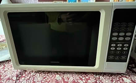 Photo of free Microwave 25 litre Kenwood K25MW14 and manual (Clarkston G76) #1