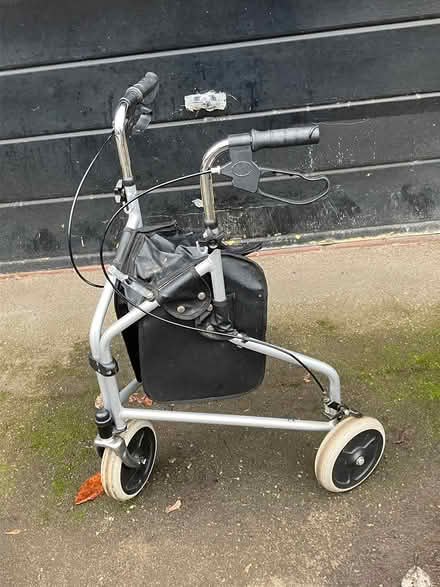 Photo of free Three wheel Stroller Hanwell (Hanwell, Poets Corner Area) #1