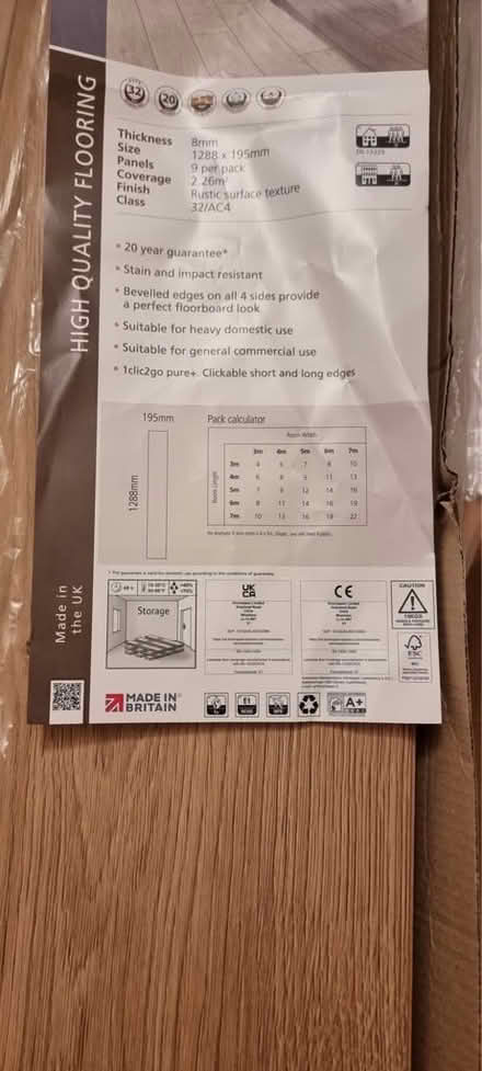 Photo of free B&Q laminate flooring part pack (Chipping Sodbury BS37) #2