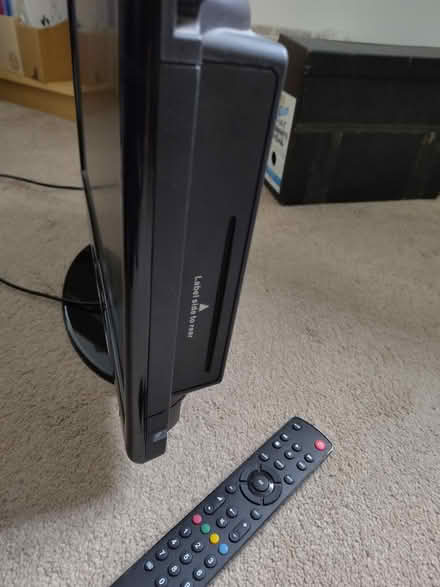 Photo of free TV 21.6inch with integrated DVD (Neilston) #4