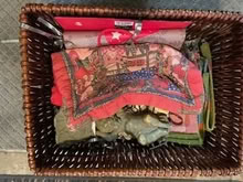 Photo of free Christmas decorations (Bronte and Third Line area) #4