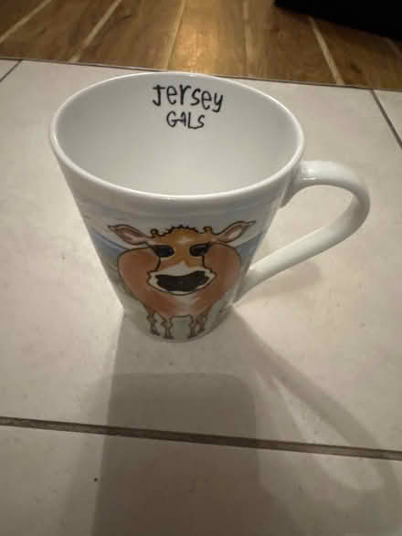 Photo of free Selection of fun mugs (Galleywood CM2) #4