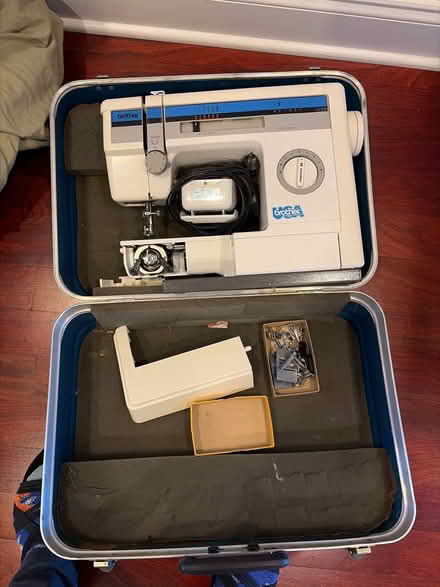 Photo of free Older (antique?) sewing machine (Near Allstate arena) #1