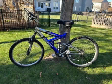 Photo of free 2 Adult bikes (Lake in the Hills) #1