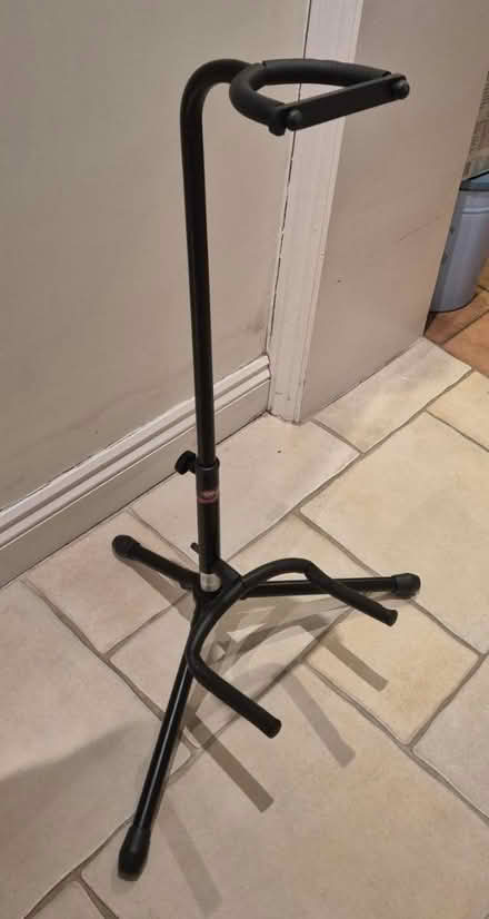 Photo of free Single guitar stand (Guildford) #1