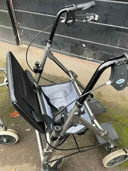 Photo of free Four wheel Stroller Hanwell (Hanwell, Poets Corner Area) #2
