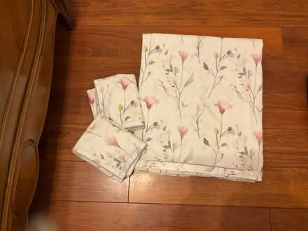 Photo of free Double duvet cover and pillowcases (Sale M33) #1