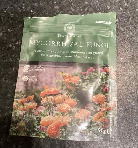 Photo of free Mycorrhizal fungi for planting bare root roses (Bilton CV22) #1
