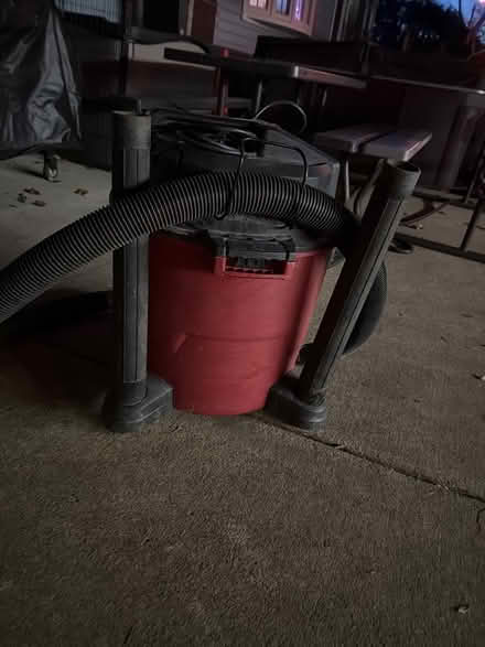 Photo of free Craftsman shop vac 16 gallon (Downers Grove) #3