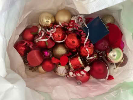Photo of free Christmas decorations (Haygate TF1) #1
