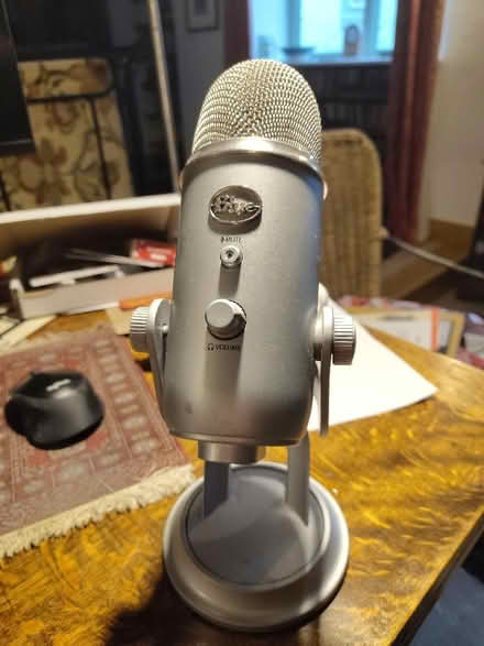 Photo of free Blue Yeti microphone (Loud Bridge PR3) #1