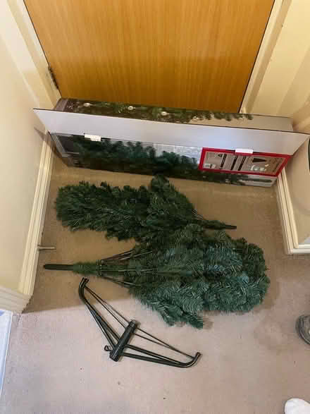 Photo of free 5ft Christmas tree (Southsea PO5) #2