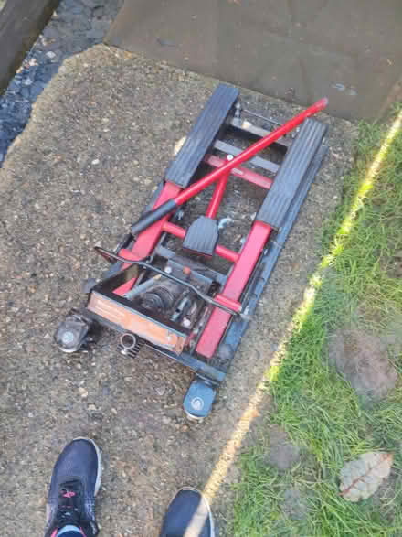 Photo of free Motorcycle jack (RG2) #1