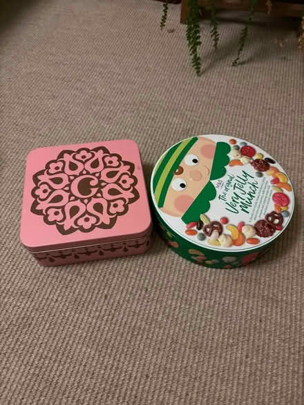 Photo of free 2 x tins (E9) #1